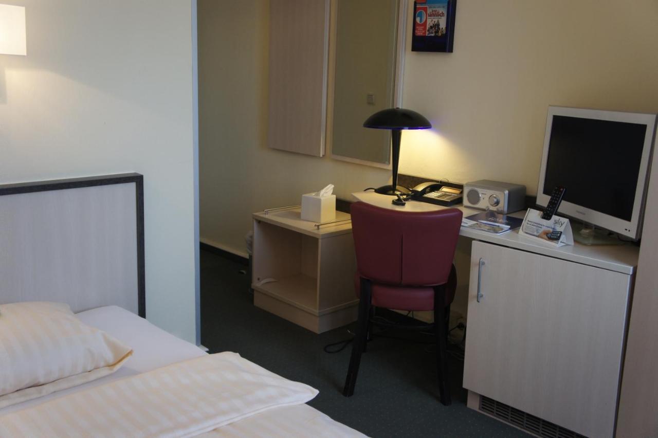 Parkhotel Neubrandenburg Dış mekan fotoğraf